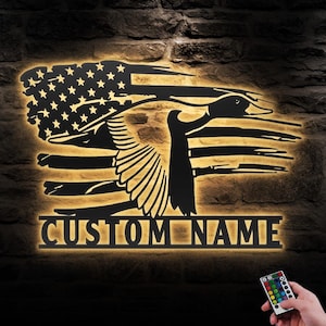 Custom US Duck Hunting Metal Wall Art LED Light Personalized Hunter Name Sign Home Decor Duck Cabin Decoration Man Cave Dad Christmas Gift