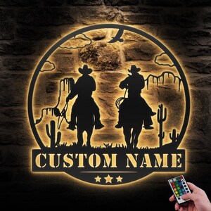 Benutzerdefinierte Western Cowboy Texas Metall Wandkunst LED-Licht Personalisierte Dallas Cowboy Reitpferd Namensschild Wohnkultur Saguaro Wüste Dekoration