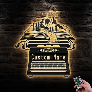 Letrero de metal con luz LED para pared, diseño de escritor de libros, bosque, montaña y río, personalizado, con nombre de futuro autor, para decoración del hogar