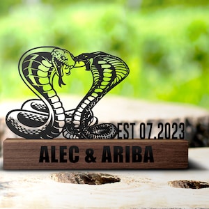 Custom King Cobra Snake Desk Name Plate Wedge, Personalized Cobra Rattlesnake Snake Nameplate Office Sign Company Shelf Tabletop Decor Gift