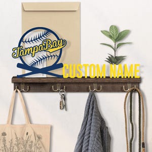 Anpassad Tampa Bay Baseball Trä Flytande Hylla Metall Väggkonst Skylt Personlig Spelare Tränare Sport Fan Älskare Gåva Heminredning Nyckelhållare