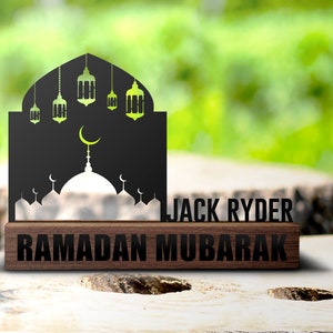 Placa de nombre de escritorio con decoración de Ramadán personalizada, cuña, regalo de Ramadán personalizado, placa de nombre, letrero de oficina, estante de mesa, placa decorativa de Ramadán Mubarak