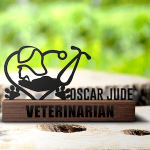 Custom Veterinarian Desk Name Plate Wedge Personalized Vet Tech Nameplate Office Sign Shelf Tabletop Future Veterinarian Dogtor Plaque Decor