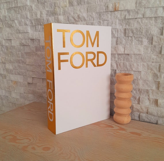 TOM FORD ハードカバー写真集 新品 TOM FORD 写真集 2冊 トムフォード ハードカバー アート