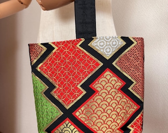 Upcycled Vintage Silk Kimono Bag, buddhistischer Herz Sutra Griff, Redesigned Kimono Fashion