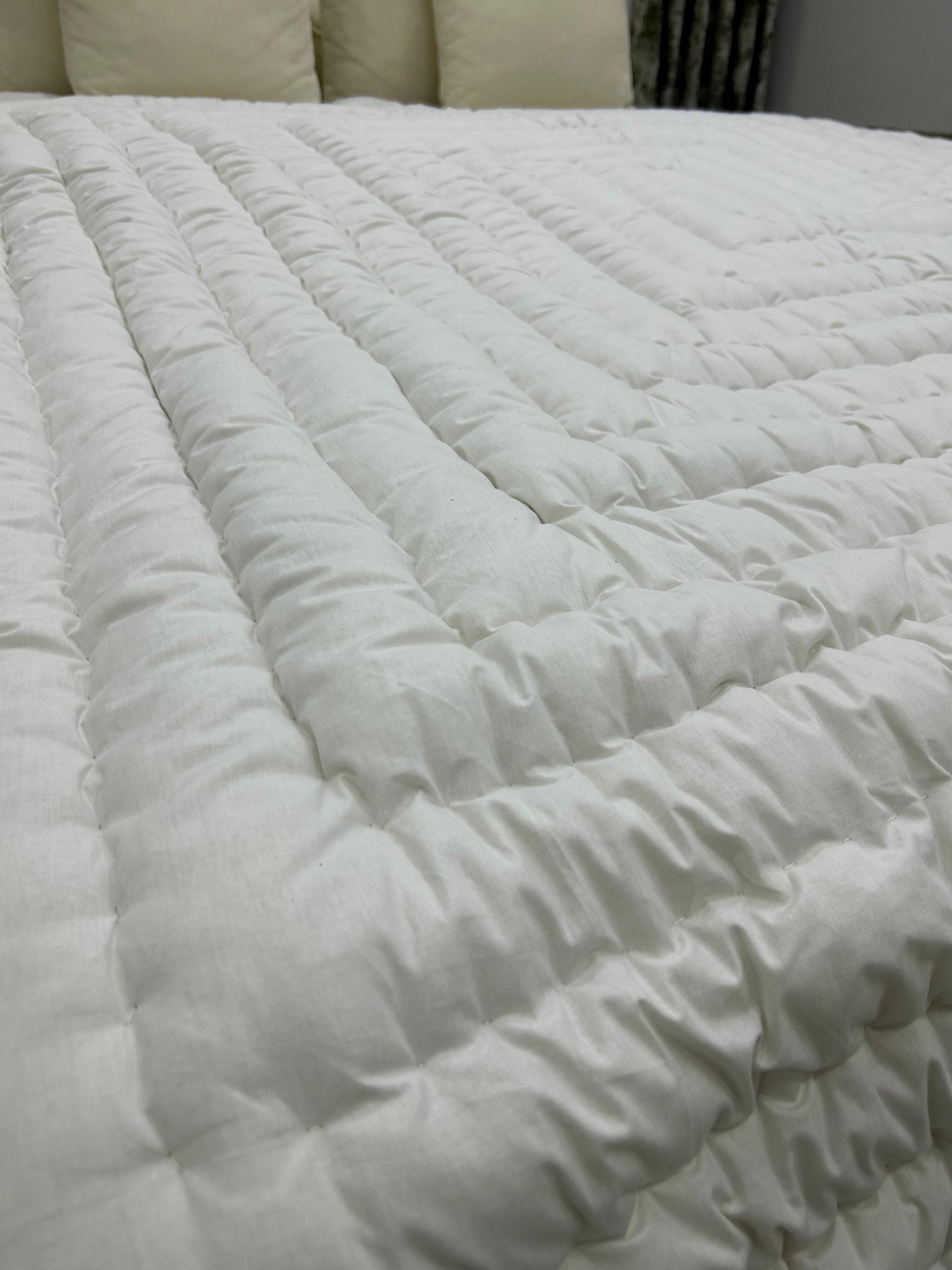 100% Natural WOOL QUILT/ Handmade Stitched Duvet/ Odorless Handcrafted Quilt/ Unpainted Vintage Quilt/ Customizable All Sizes You Want
