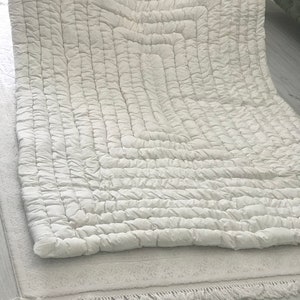 100% Natural WOOL QUILT/ Handmade Stitched Duvet/ Odorless Handcrafted Quilt/ Unpainted Vintage Quilt/ Customizable All Sizes You Want