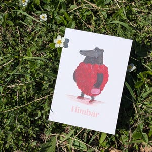 Carte de vœux ours | Framboise | Salutations sincères | Ours fruitier | Carte Ours A6 | Carte Animal Illustrée | Carte de vœux animalière | Carte de vœux drôle d'ours