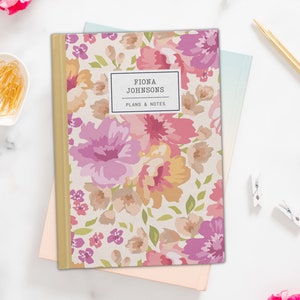personalisierbares Notizbuch rosa geblümt, personalisiertes Notizbuch, Hardcover Notizbuch, Blumen Notizbuch, einzigartiges Geschenk für sie, Weihnachtsgeschenk für sie