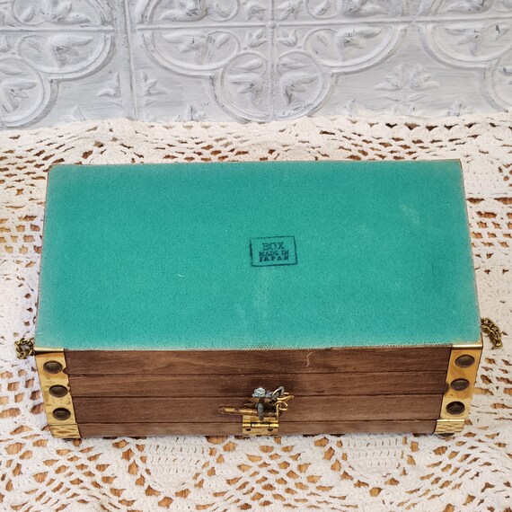Treasure chest vintage wooden jewelry box - image 5