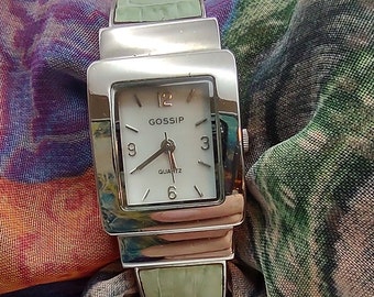 Vintage Women's watch vintage gossip green cuff