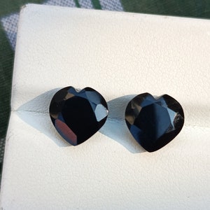Faceted Black Onyx Heart Gemstones: 5-10mm Loose Pair