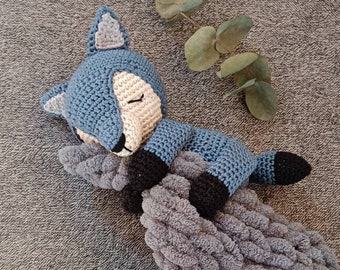 Roxy le renard lovey amigurumi crochet PDF pattern.