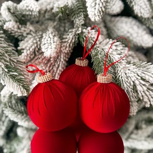 RED CHRISTMAS DECORATIONS 3.15” | Handmade satin Christmas baubles , Christmas red tree ornaments, Xmas red silk  balls/red holiday ornament
