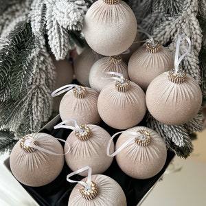 Adornos navideños beige, juego de 10 unidades, bolas navideñas beige, adornos para árbol de Navidad beige, adornos navideños beige para el árbol del hogar.