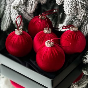CHRISTMAS RED VELVET decorations 3.15” 5pcs set,red  Christmas  ornaments,red Christmas ball,Red Xmas bulbs ,red decorations for home tree