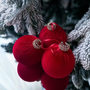 CHRISTMAS RED 3.15” velvet decoration, red velvet Christmas ornaments, red tree ornaments, red Xmas baubles,ball for Xmas home tree