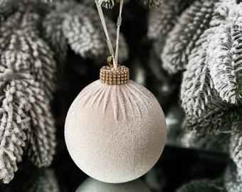 Set 48 Palline Di Natale In Velluto Beige E Creme, Diametri 8/6/4 Cm, Decorazioni Per Albero E Casa
