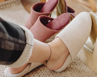 Japanese minimalist style linen and cotton slippers with Comfort and Silence design