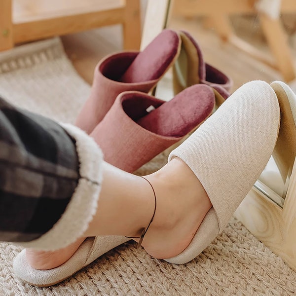 Japanese minimalist style linen and cotton slippers with Comfort and Silence design