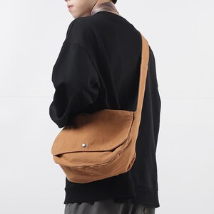 Sac de messager bandoulière en toile coton biologique et fait main artisanal en style minimaliste japonais Marron