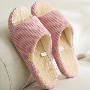 Cotton and linen slipper in Japanese minimalist style and artisanal handmade