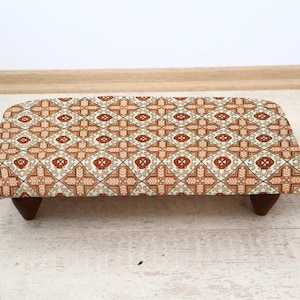 Ethnic Footstool with Tile Pattern, Handmade Kilim Ottoman, Boho Geometric Seat for Living Room or Entryway Decor, Ethnic Footstool