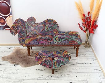 Comfortable Loveseat Chaise Lounge Chair Upholstered Sofa with footstool Reclining Bench Kilim Bench Ottoman Bench for Relaxing Home Lounge