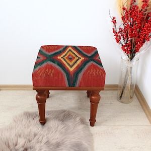 Boho Ottoman Bench 18x18&quot;, Small Entryway Footstool bench, Rug Upholstered Ottoman, Farmhouse Decor Dining Bench, Antique Piano Stool Pouf