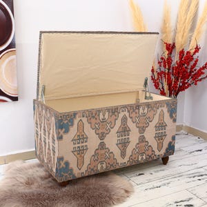 Footstool bench, Accent bench, Apartment bench, Multi-purpose bench, Timeless bench, Art deco bench, Bohemian storage bench