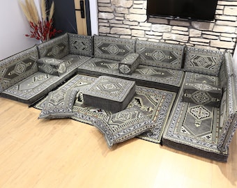 Ensemble de canapé de sol arabe Majlis, ensemble complet en U de couleur grise, coussins de style traditionnel avec tapis, canapé ottoman, sièges pour décoration d'intérieur, Majlis du Yémen