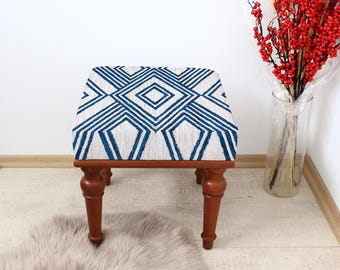 Square Geometric Tile Patterned Stool, Upholstered Footrest with Mosaic Design, Modern Accent Seat for Living Room or Entryway, Mosaic Seat