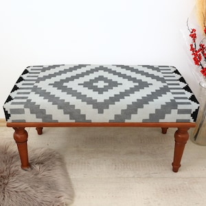 Entry Style Decor, Frontdoor Bench, Dining Bench Seat, Upholstered Bench, Chic Seating, Study Desk Bench, Bedroom Bench, Modern Style Bench