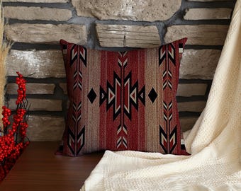 Kelimkussen, sierkussen in zuidwestelijke Indiaanse stijl met rood, bruin en zwart geometrisch patroon, gezellig zacht rustiek bohokussendecor