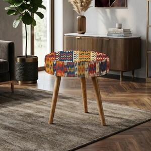 Sgabello fatto a mano, pouf fatto a mano, sgabello d'accento unico, pouf bassi, bellissimo pouf, sgabello da esposizione, mini sgabello