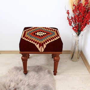 Boho Ottoman Bench 18x18&quot;, Small Entryway bench, Rug Upholstered Ottoman, Decorative Farmhouse Bench, Footstool Pouf Ottoman, Wood Bench