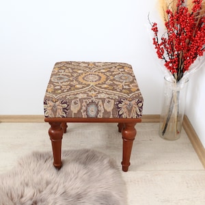 Luxury Dressing Table Stool, Padded Vanity Chair, Elegant Bedroom Seat, Classic Vanity Stool, Upholstered Makeup Chair, Classic Footstool