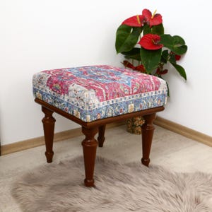 Ottoman Chair, Stylish Accent Chair for Bedroom, Upholstered Furniture for Comfort, Gifts for Birthday, Kilim Bench for New Home Gift, Bench