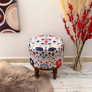 Kilim Design Footstool Bench, Entryway Ottoman And Dressing Table Seating, Round Pouf Chair for Living Room & Kitchen Decor, Yoga stool