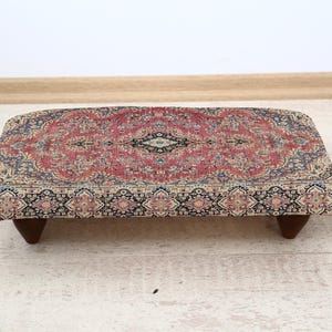Vintage Retro Style Rug Patterned Footstool, Small Upholstered Footstool Ottoman with Wooden Legs, Bohemian Accent Seat, Bedroom Decor