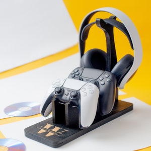 Personalized Controller and Headphone Stand, Graduation Gift for Him, Gamer Room Decor, Headset Stand, Boyfriend Gift, Valentines day gift
