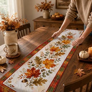 Fall Maple Leaf Table Runner, Custom Thanksgiving Quilted Runner, Vintage Autumn Plaid Dining Decor, Harvest Farmhouse Centerpiece Home Gift