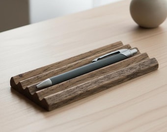 Custom Oak Pen Holder – Sustainable Christmas Gift, Handmade from Recycled Wood