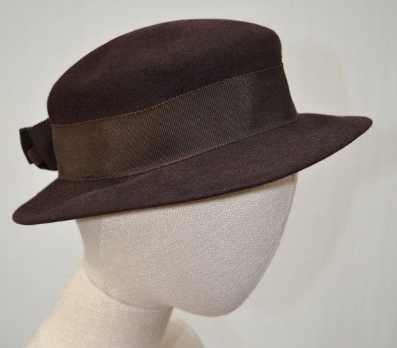 1940s, Umber brown, grosgrain ribbon trim, soft f… - image 7
