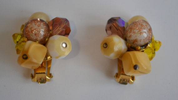 1960s Hattie Carnegie USA, Golden Bead cluster, v… - image 3