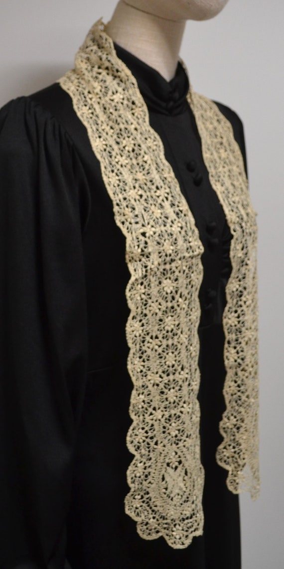 Victorian Edwardian, Crochet lace, vintage lappet… - image 2