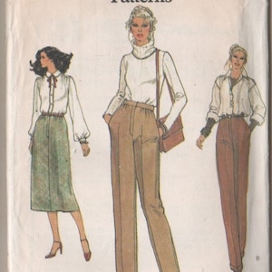 Vintage Very Easy Vogue Pattern #7191 UNCUT Sewing Dressmaking Pattern Ladies Tailored Slacks Pants and Skirt Size 10