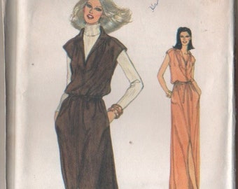 Vintage Very Easy Vogue Pattern #7154 UNCUT Sewing Dressmaking Pattern Misses Point Yoked Gathered Waist Dress or Jumper Pockets Size 10