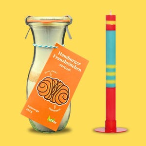 Hamburger Franzbrötchen Backmischung Geschenk Set Happy Birthday mit veganer Kerze und Grußkarte