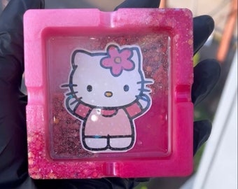 Kawaii Resin Ashtray | Handmade Pink & Gold Flakes